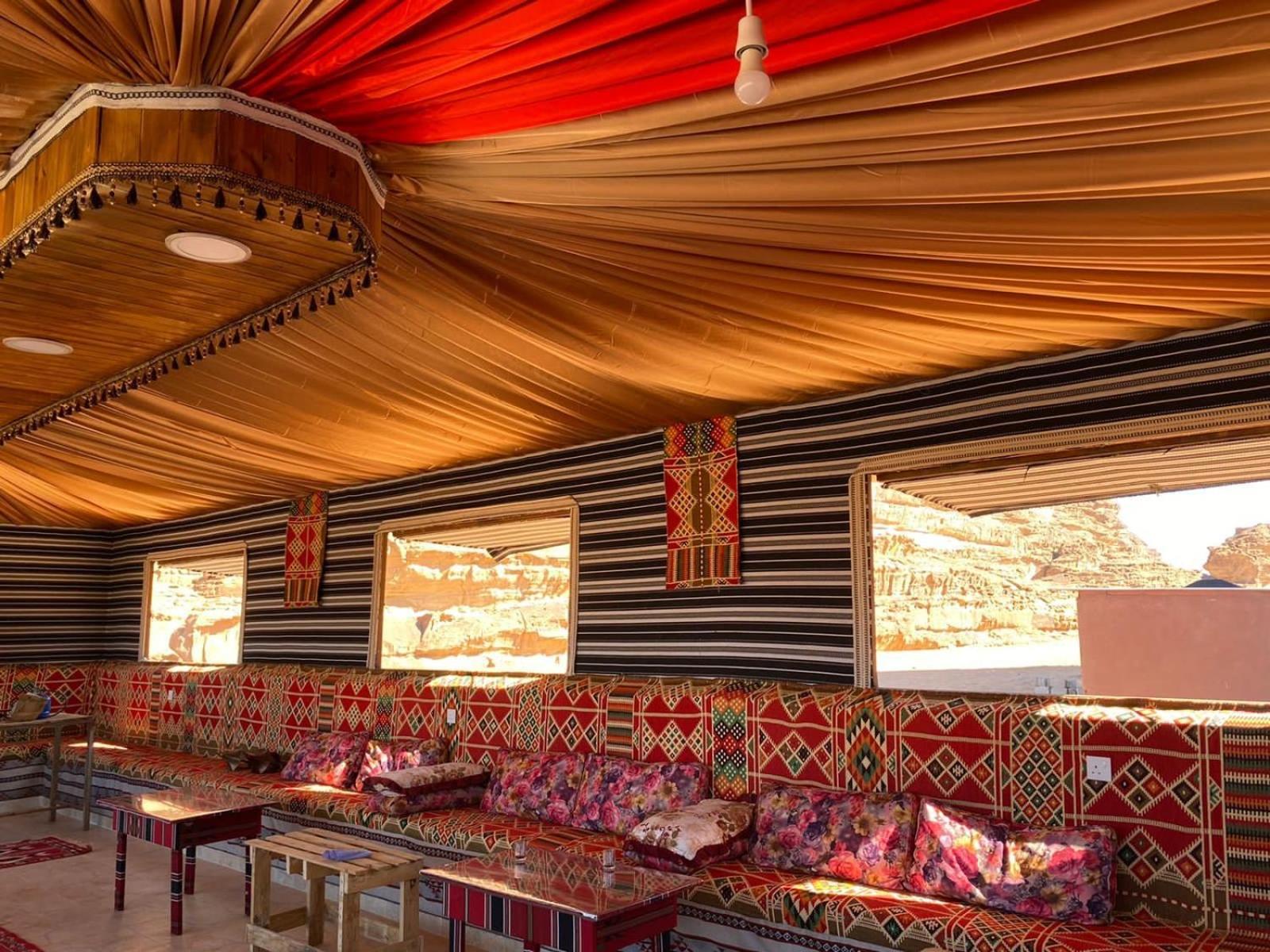 Hotel Bedouin Life Camp à Wadi Rum Extérieur photo