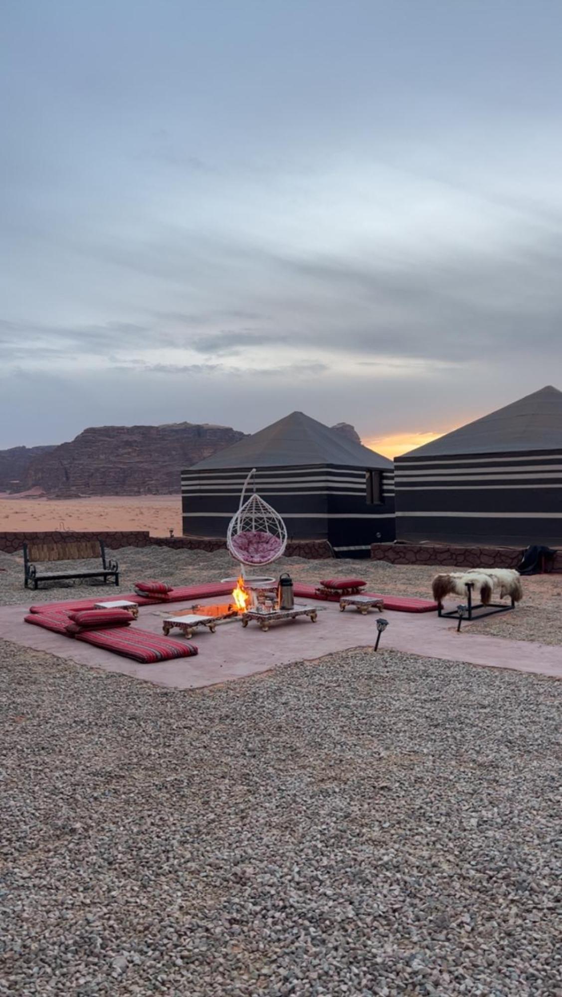 Hotel Bedouin Life Camp à Wadi Rum Extérieur photo