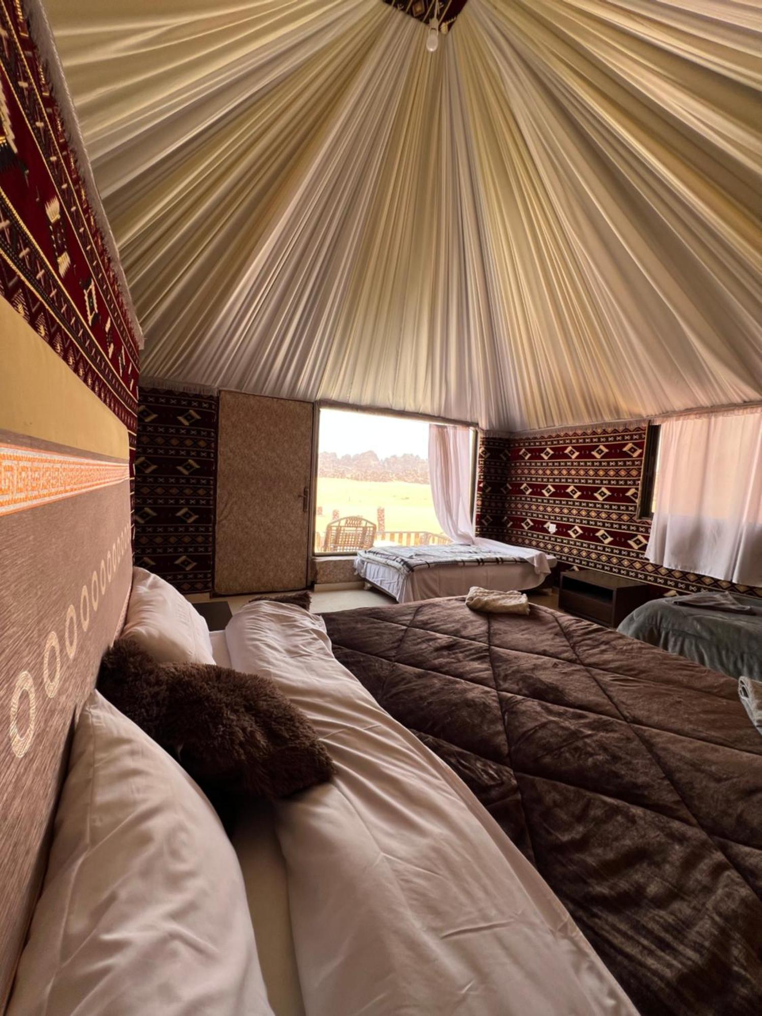 Hotel Bedouin Life Camp à Wadi Rum Extérieur photo