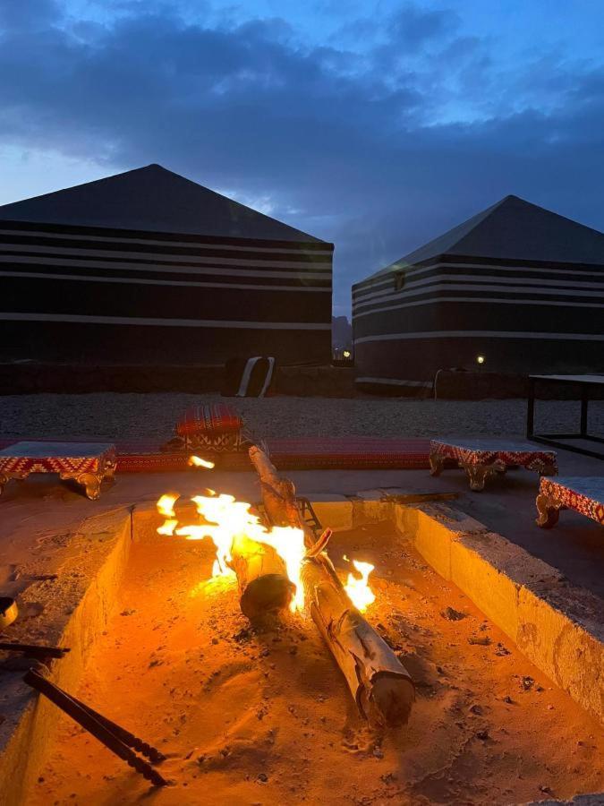 Hotel Bedouin Life Camp à Wadi Rum Extérieur photo