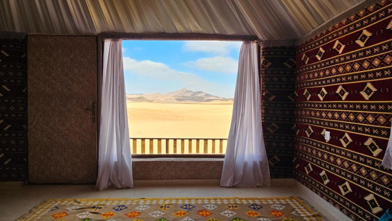 Hotel Bedouin Life Camp à Wadi Rum Extérieur photo