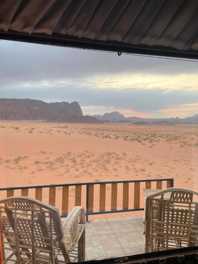 Hotel Bedouin Life Camp à Wadi Rum Extérieur photo