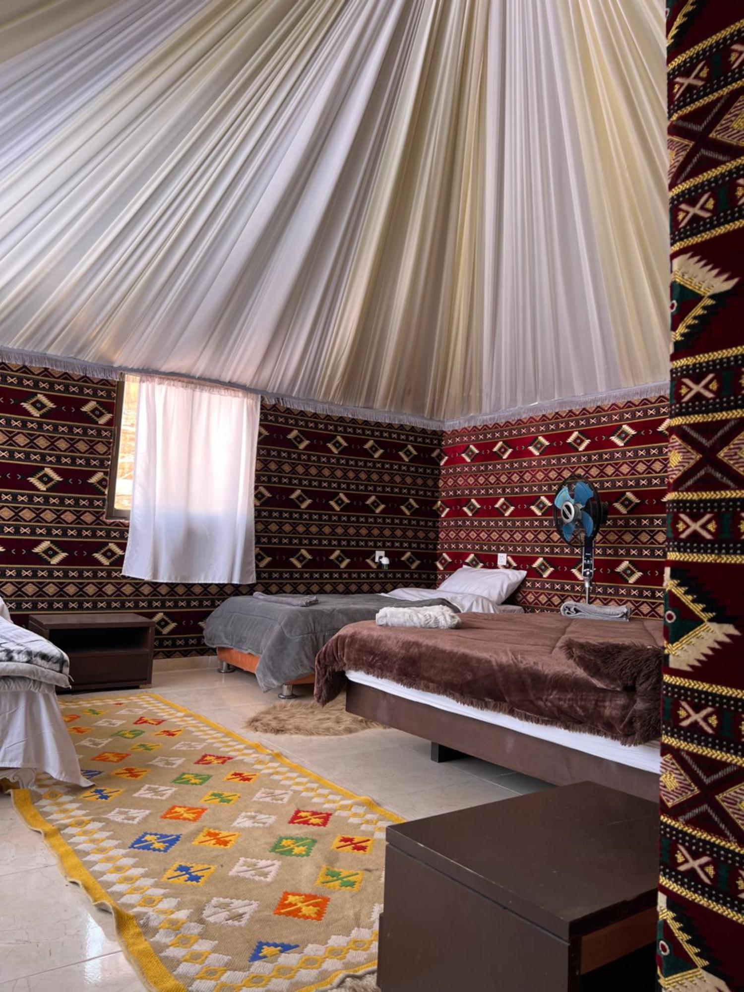 Hotel Bedouin Life Camp à Wadi Rum Extérieur photo