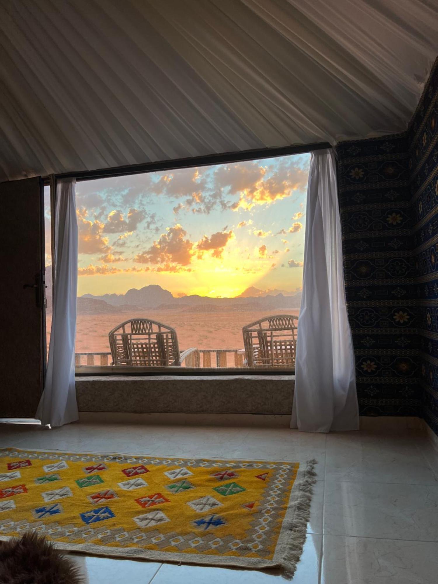 Hotel Bedouin Life Camp à Wadi Rum Extérieur photo