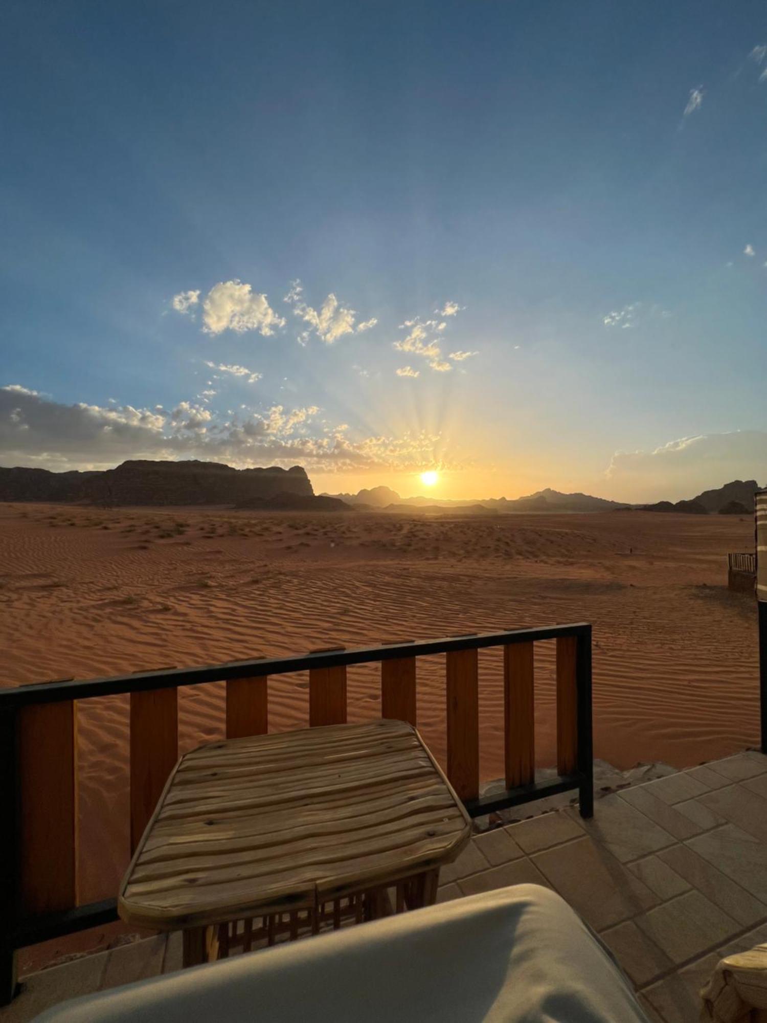 Hotel Bedouin Life Camp à Wadi Rum Extérieur photo