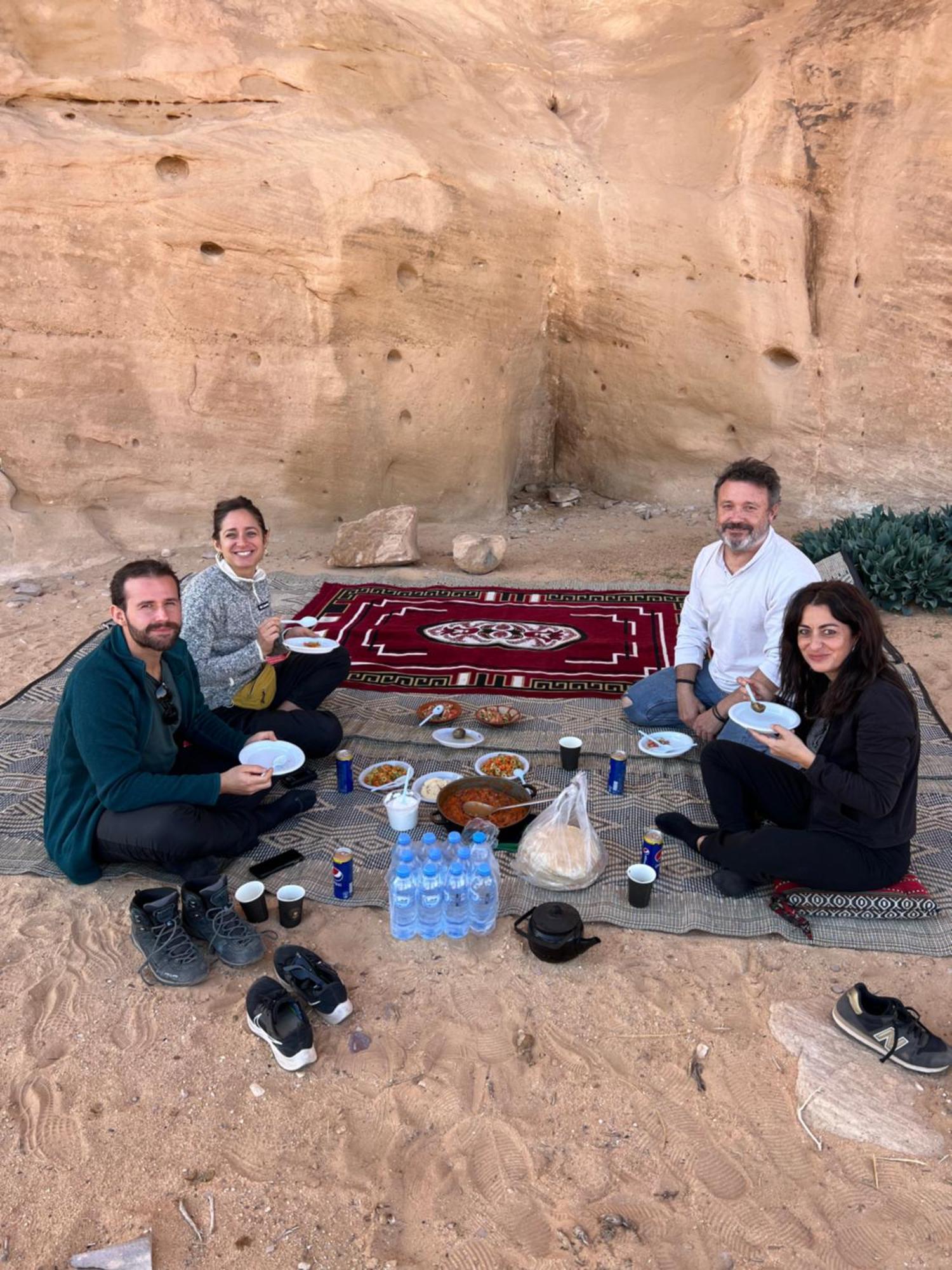 Hotel Bedouin Life Camp à Wadi Rum Extérieur photo